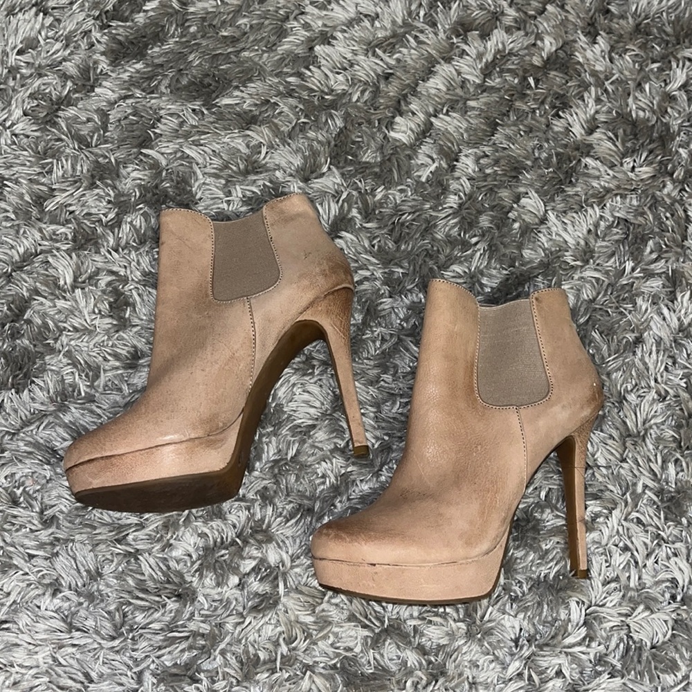 Gianni Bini Ankle Booties